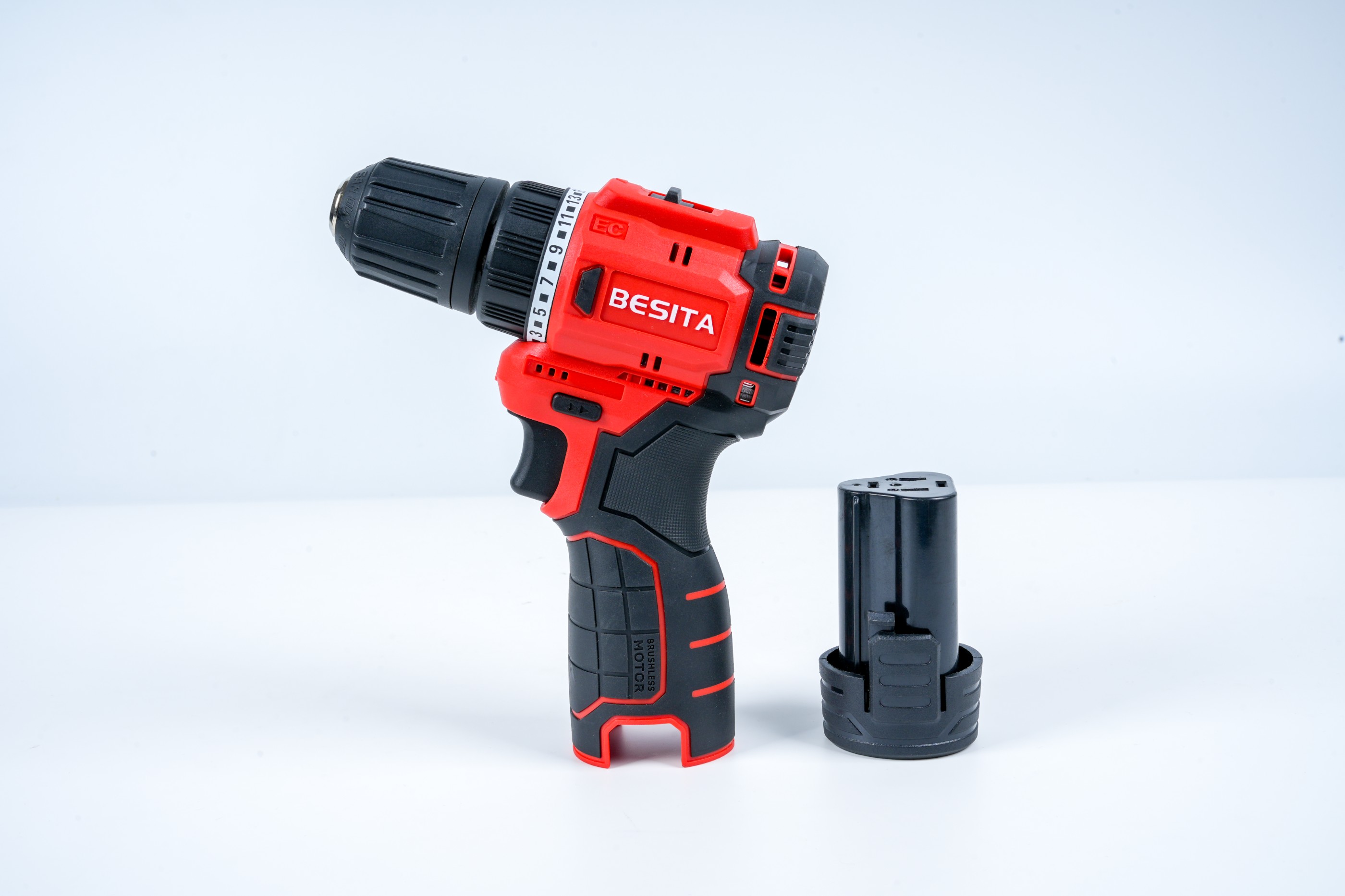 E-101-12V无刷锂电电钻（30Nm)2.0AH两电一充