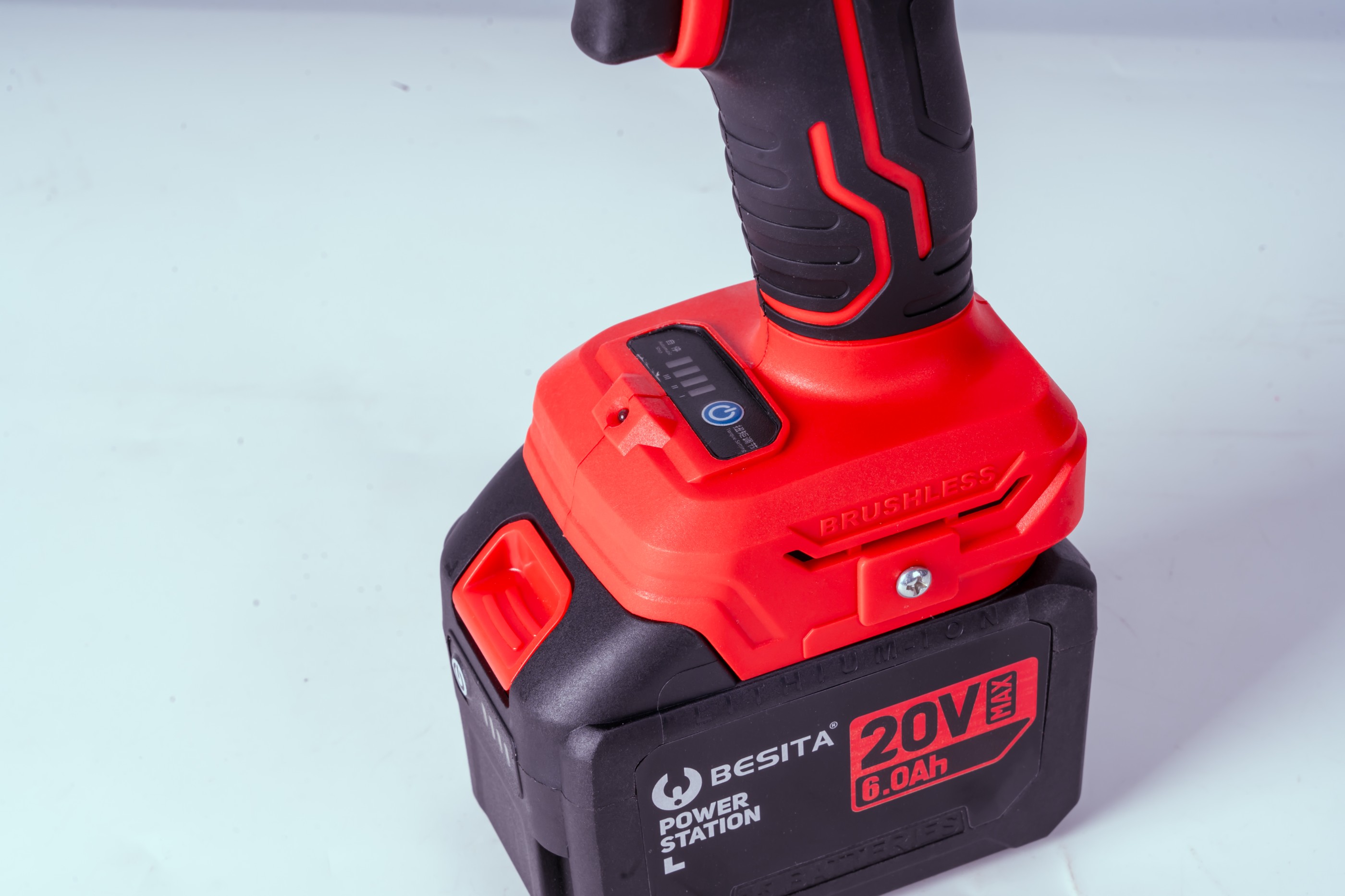 E-303-20V无刷锂电冲击扳手 （1300N.）6.0Ah两电一充