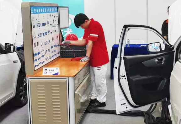 青春逢盛事,奋进正当时!“大比武”开锣!广东省第三届职业技能大赛来了 青春逢盛事,奋进正当时!“大比武”开锣!广东省第三届职业技能大赛来了