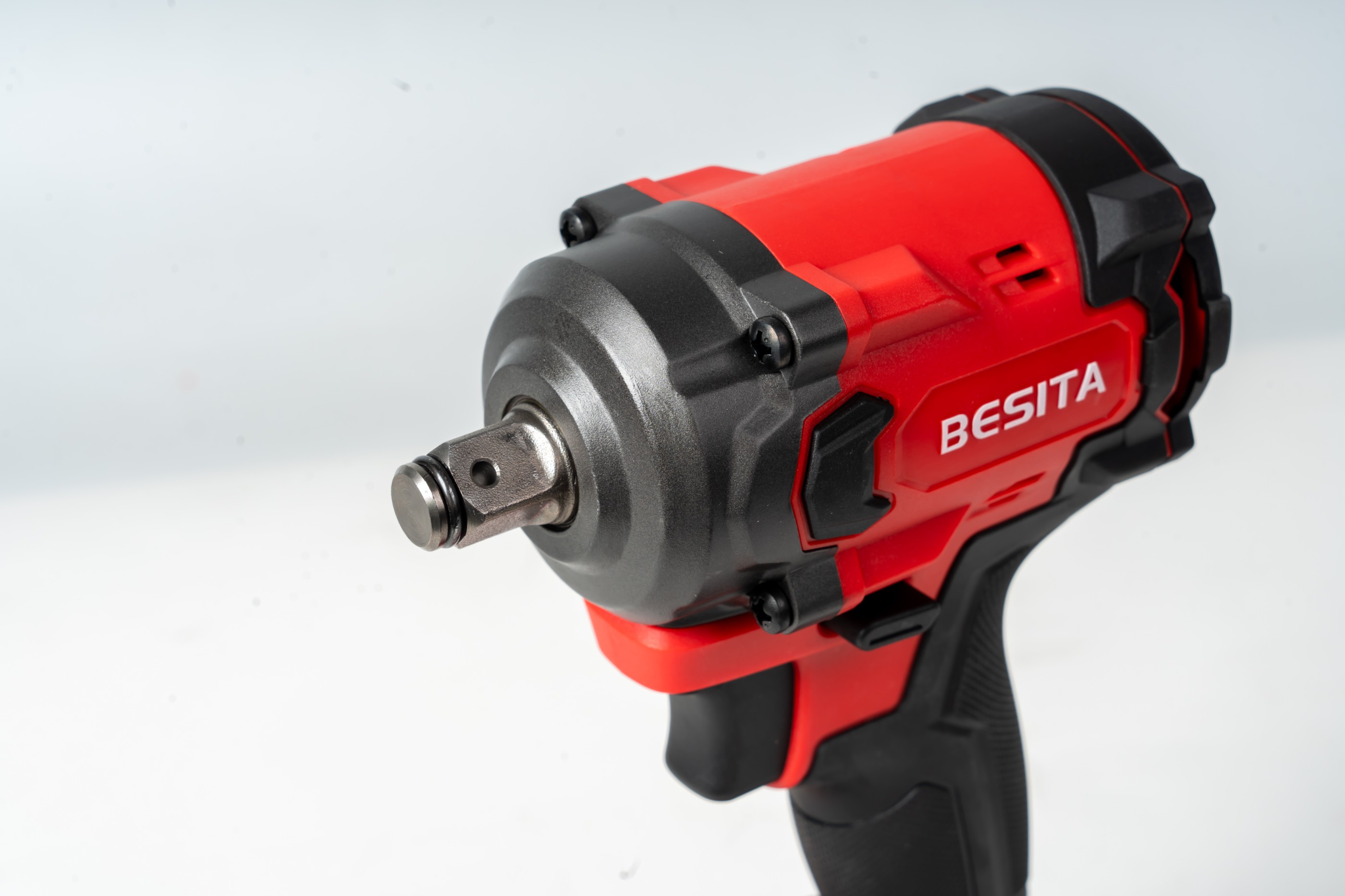 B-506-20V无刷锂电冲击扳手 （400N.）4.0Ah两电一充